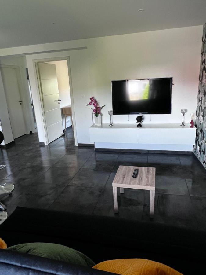 Superbe Appartement Danjoutin Экстерьер фото